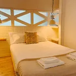 Alfama - Apartment With River View